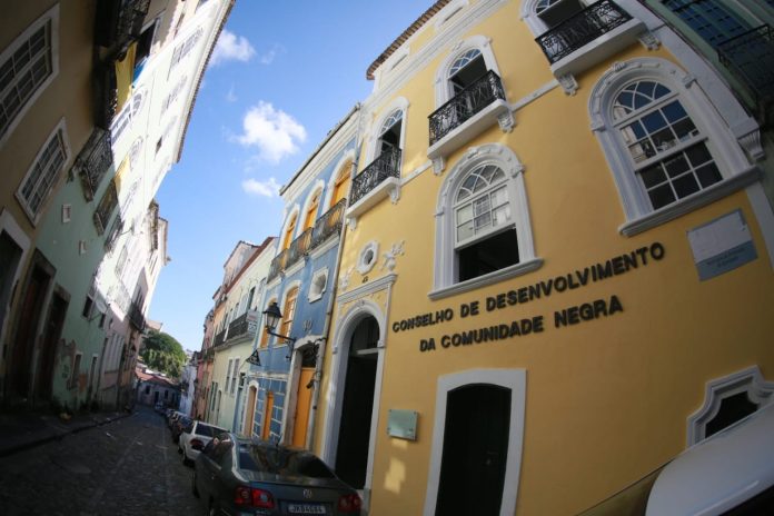 Estado da Bahia entrega obra de revitalização do Conselho de Desenvolvimento da Comunidade Negra em Salvador