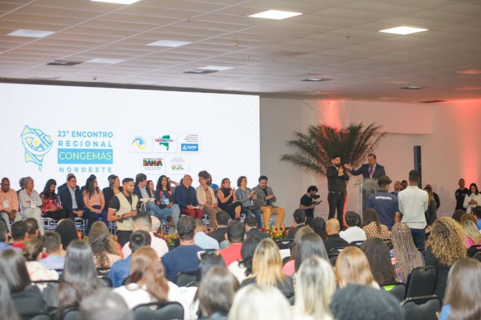 Bahia recebe mais de 1.300 profissionais da assistência social de nove estados nordestinos em encontro até quarta (16)