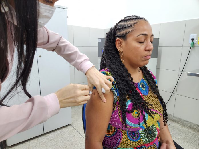 Lacen detecta nova variante do coronavírus em Salvador e mais 16 cidades da Bahia