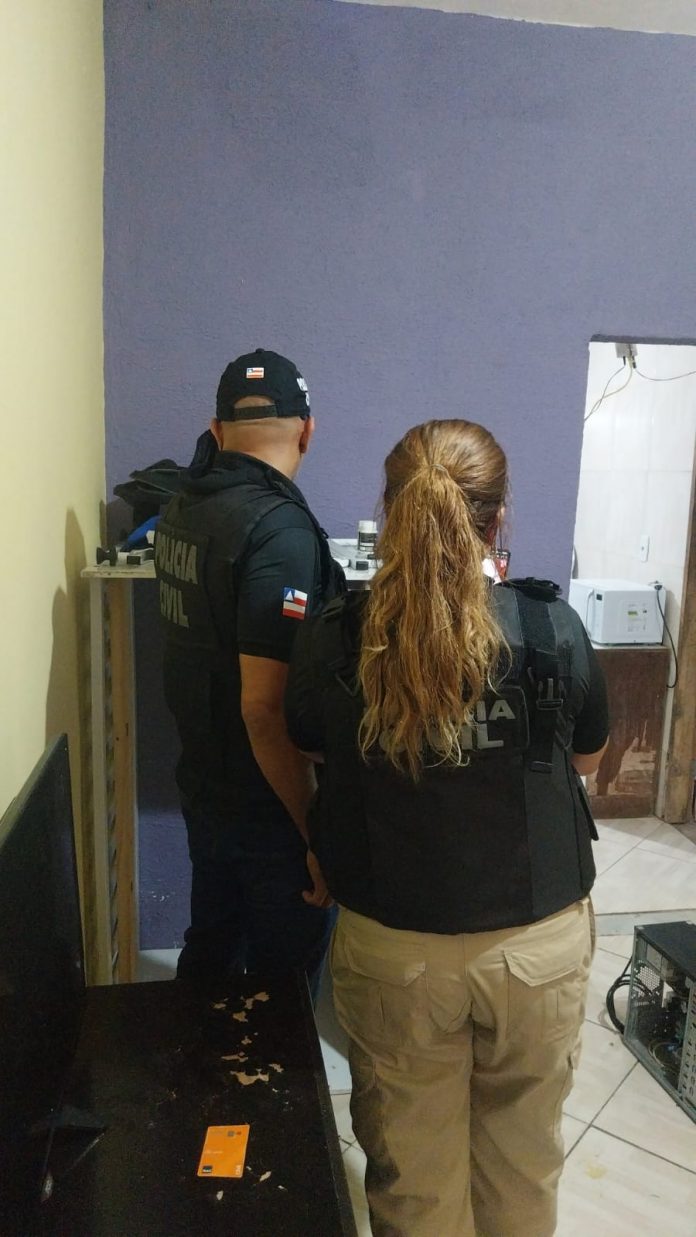 Polícia Civil cumpre medida judicial contra acusado de pedofilia em Salvador