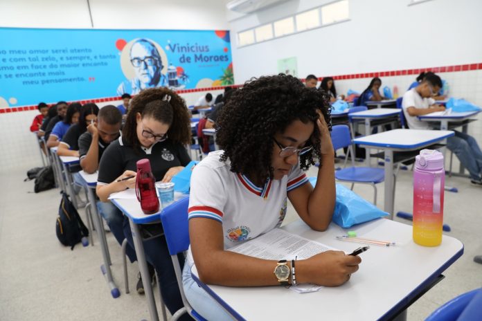 SEC empossa novos membros do Conselho de Educação da Bahia para o quadriênio 2024-2028