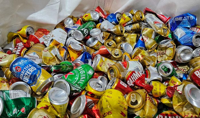 Catadores de materiais recicláveis fazem a sustentabilidade acontecer durante festa em Feira de Santana